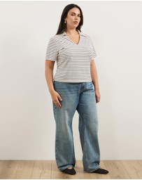 Atmos&Here Curvy - Stripe V-Neck Top