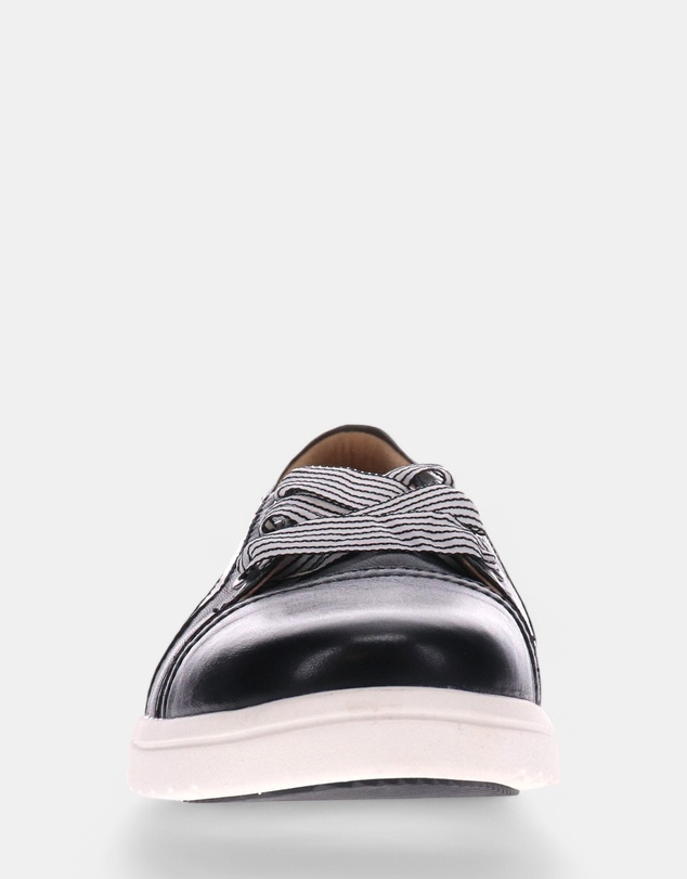 Mia Vita - Bridgette Slip-On Casual Sneaker - Black Leather