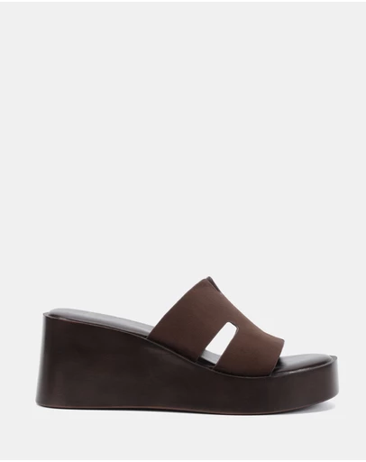 Novo - Berm Wedges