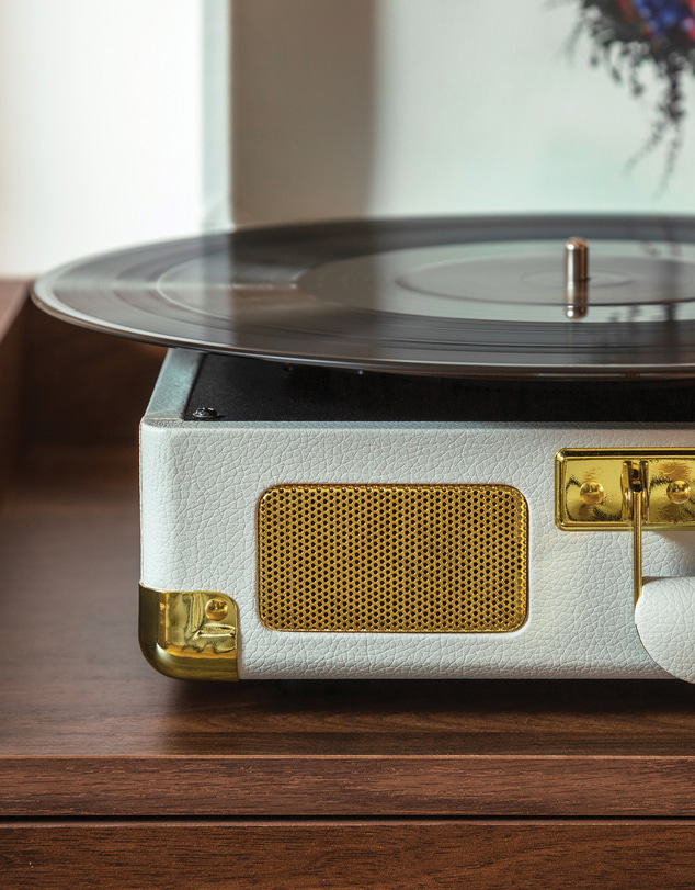 Crosley - Crosley Cruiser Bluetooth Portable Turntable Limited Edition - Hunger Games