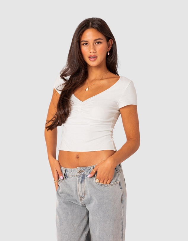 EDIKTED - Ava V Neck Ruched Top