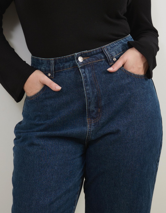 Atmos&Here Curvy - Milla Straight Leg Jeans