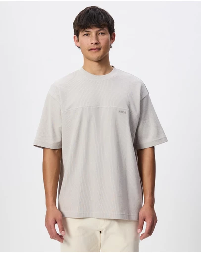 BOSS - Hive Tee