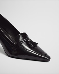 Country Road - Josephine Heel