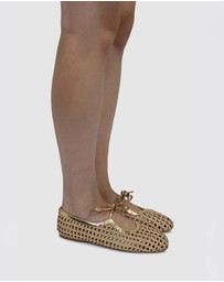 S by Sempre Di - Wendel Slip Ons