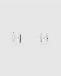 Wanderlust + Co - Alphabet Bubble Silver Stud Earrings - Letter H