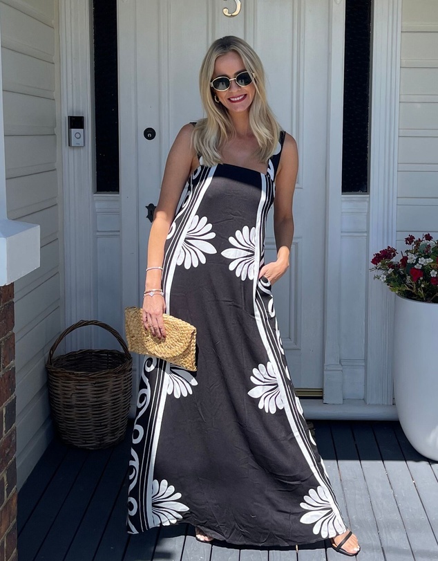 Esther & Co - Holden Dress - Black Floral
