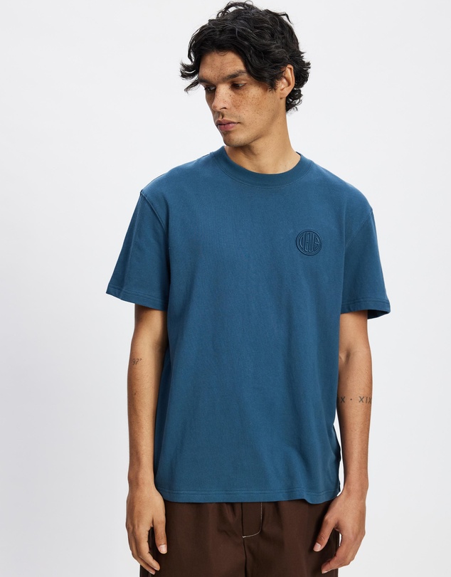 Deus Ex Machina - Pill Logo Tee