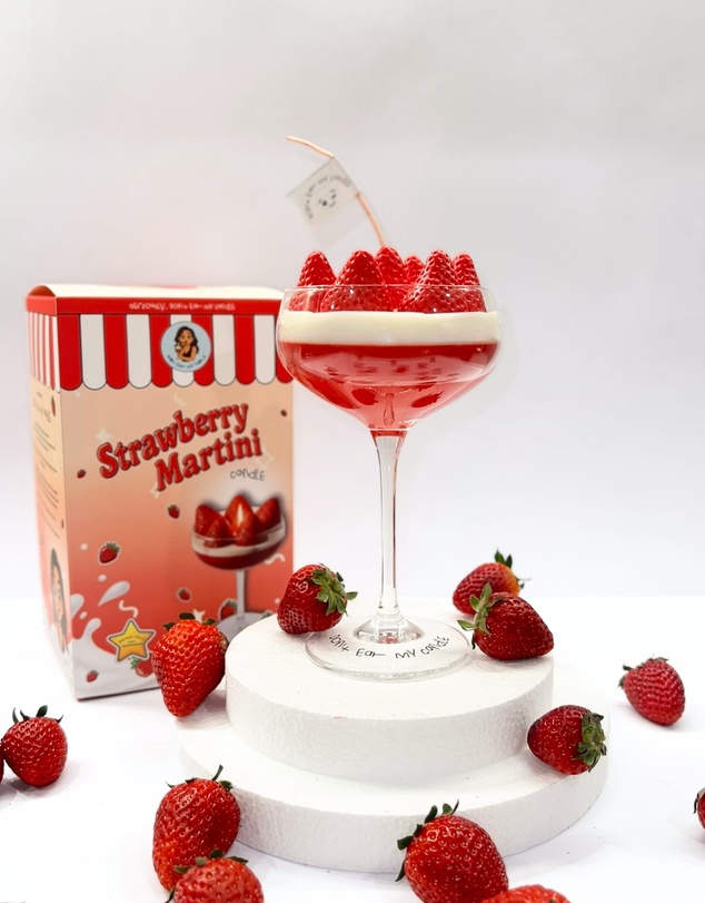 Don't Eat My Candle - Strawberry Martini Cocktail Candle - Triple Pour (310g)
