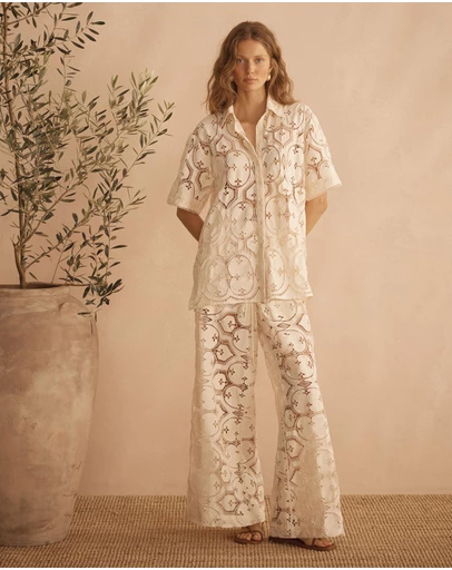 AUR OCEA - Lace Oversized Shirt