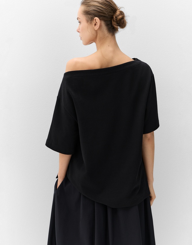 UNISON - Relaxed Off Shoulder Tee