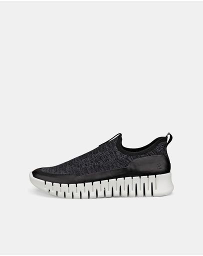 BLACK/MAGNET/BLACK