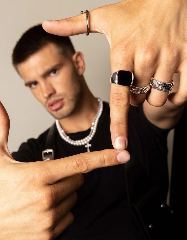 Nialaya Jewellery - Men's Silver Signet Ring with Onyx