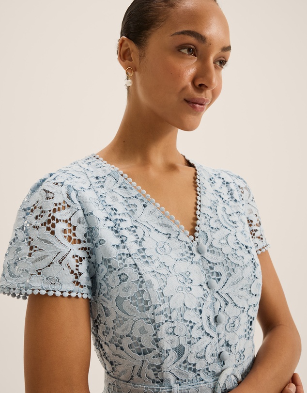 Review - Isadora Lace Shirt Dress