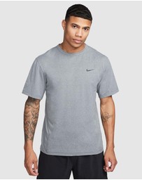 Nike - Hyverse Dri-FIT UV Short-Sleeve Versatile Top