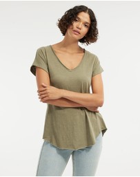 Amelius - Aiden Organic V Neck Tee