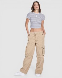 GUESS Originals - GUESS Originals Baggy Cargo Pants