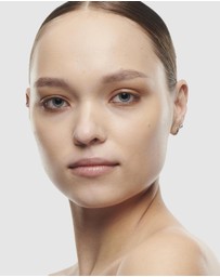 MAC - Studio Radiance Serum-Powered Foundation - NC11.5