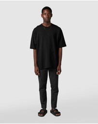 Nique - Yosshi Unisex Oversized Tee