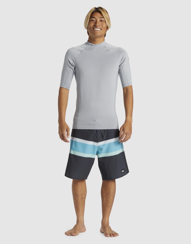 Quiksilver - Everyday Heat Short Sleeve Upf 50 Surf T Shirt