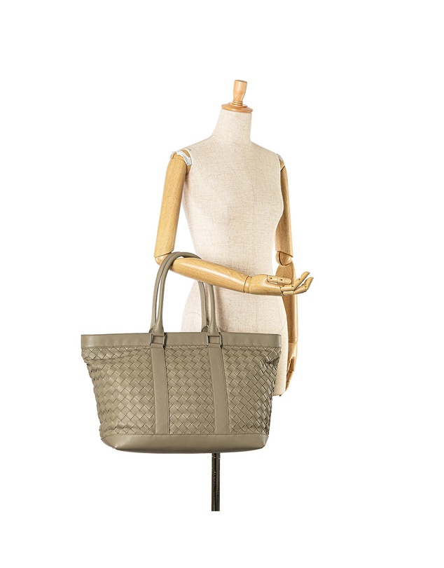 Pre-Loved by Azura Reborn - Pre-Loved bottega veneta Woven Leather Tote Bag with Double Top Handles