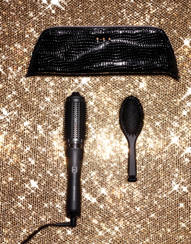 ghd - duet blowdry 2 in 1 Hair Dryer Brush Gift Set in Black (Valued at $702)