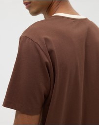 AERE - Contrast Collar T-Shirt