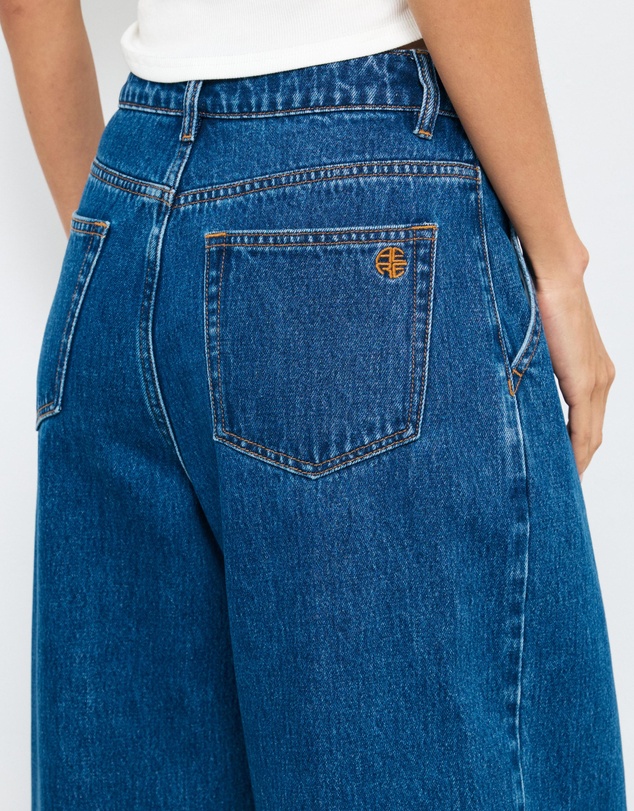 AERE - Tora High Rise Pleat Front Jeans