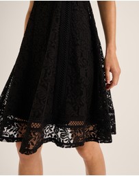 Review - Lacie Dress