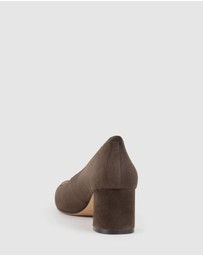 Edward Meller - BETA55 Block Heel Pump