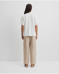Country Road - V-neck Longline T-shirt