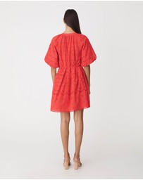Forcast - Lola Broderie Tiered Dress