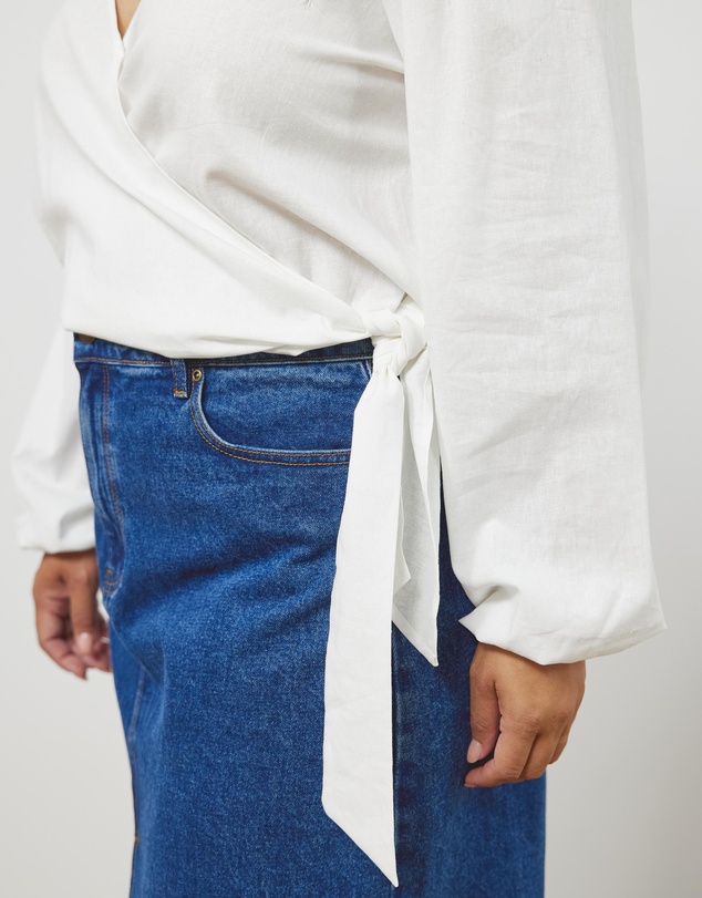 Atmos&Here Curvy - Tessa Linen Blend Shirt