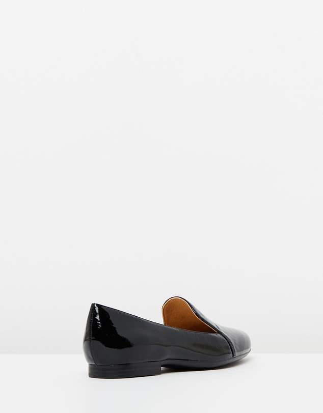 Naturalizer - Emiline Loafer - Black Patent
