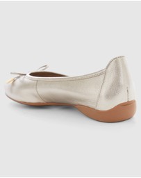 Easy Steps - Azaria
