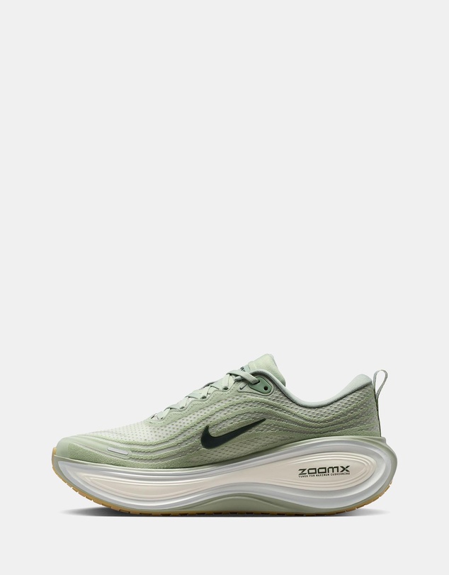 Nike - Nike Vomero Plus - Men's