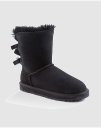 Ozwear Connection Uggs - Ugg Classic Bailey Bow Boots (Water Resistant)