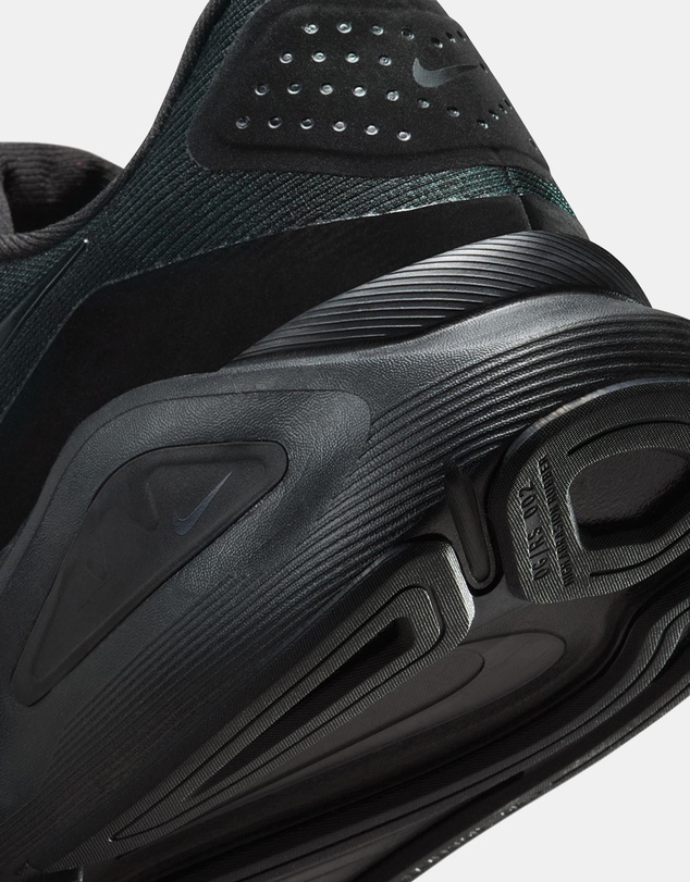 Nike - Nike Structure 26 - Men's