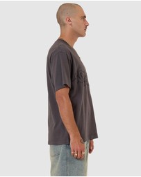 Worship - Throws Tee