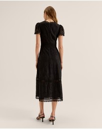 Review - Cosmos Lace Midi Dress