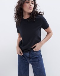 UNISON - The Classic Crew Tee