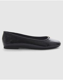 SPURR - Gia - ONLINE EXCLUSIVE