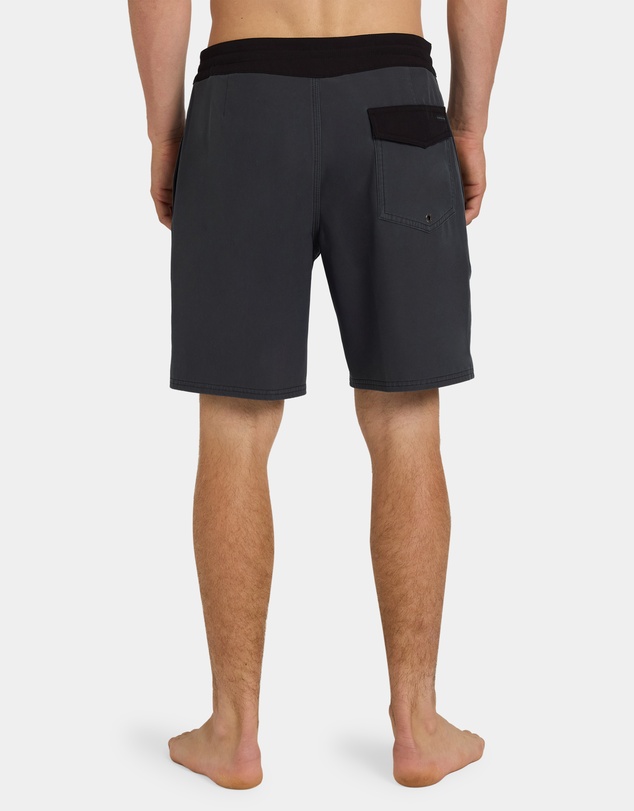 Quiksilver - Mens Surfsilk Street Trunk 18