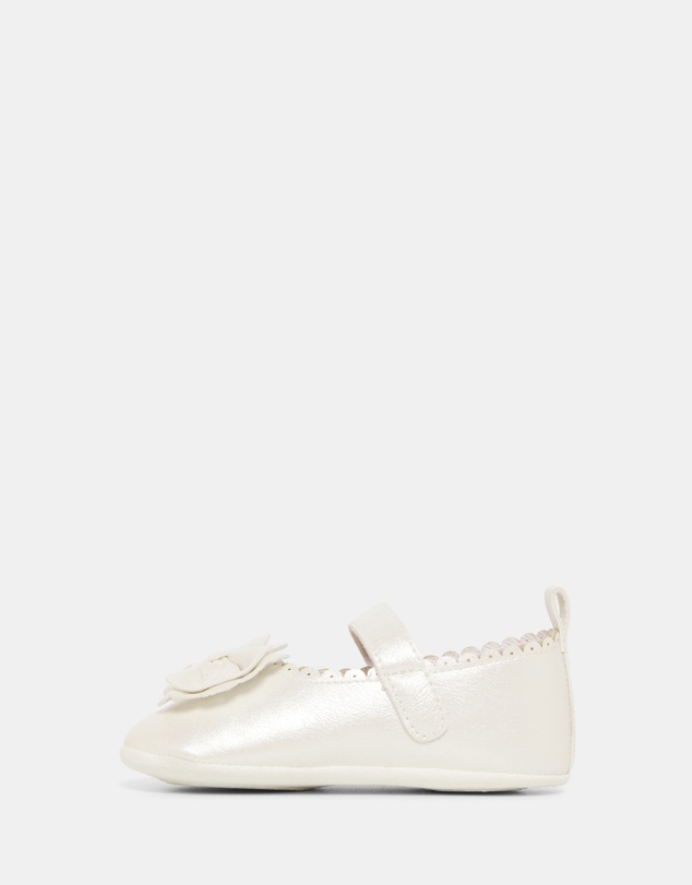 Kicks - Kylie Mary-Jane