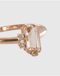 Von Treskow - 9ct Gold 5th Ave Morganite Ring