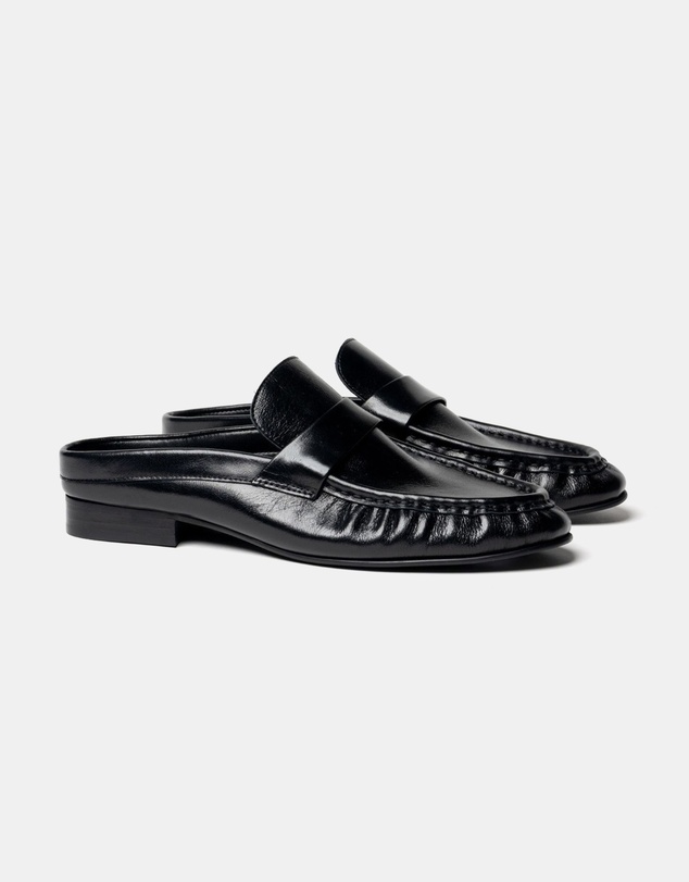 La Tribe - Naomi Mules