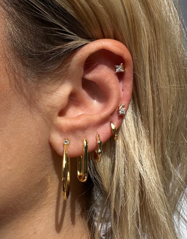 Izoa - Midnight Small Hoop Earrings