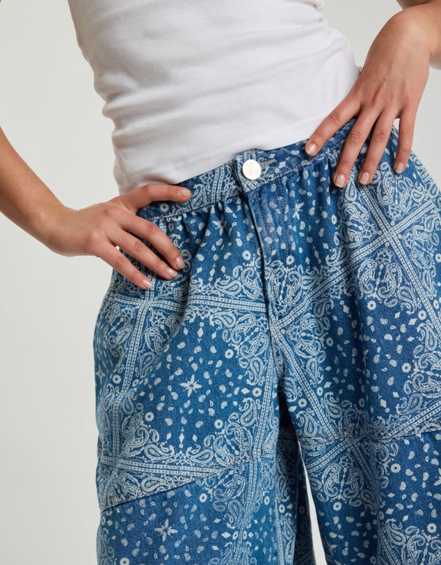 ONE TEASPOON - Daddios Low Waist Super Wide Leg Denim Jeans - Aegean Paisley Blue