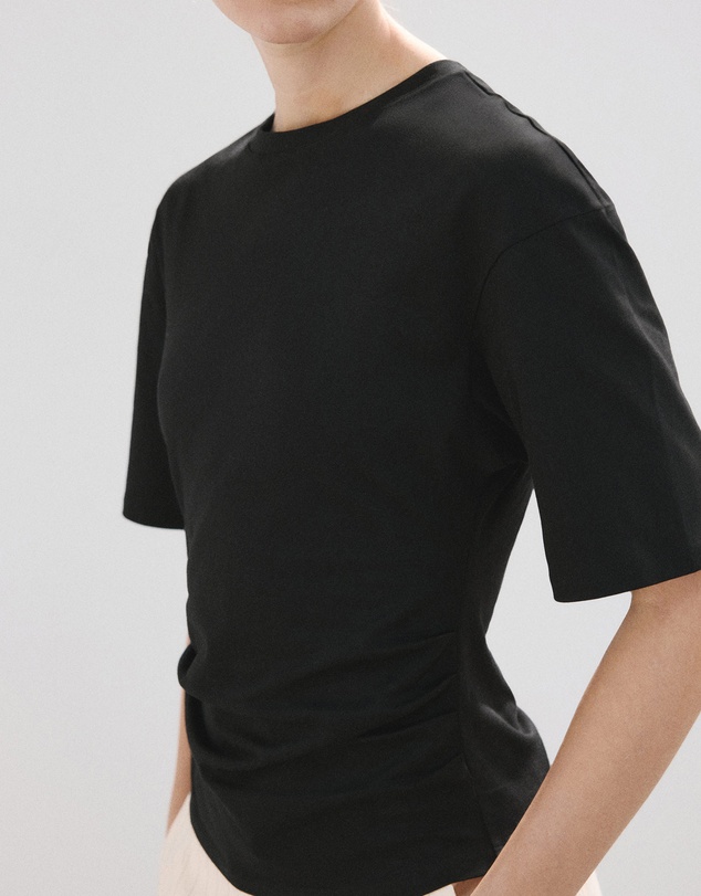 M.N.G - Magnolia T-Shirt