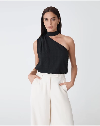 Forcast - Ashlyn One Shoulder Top
